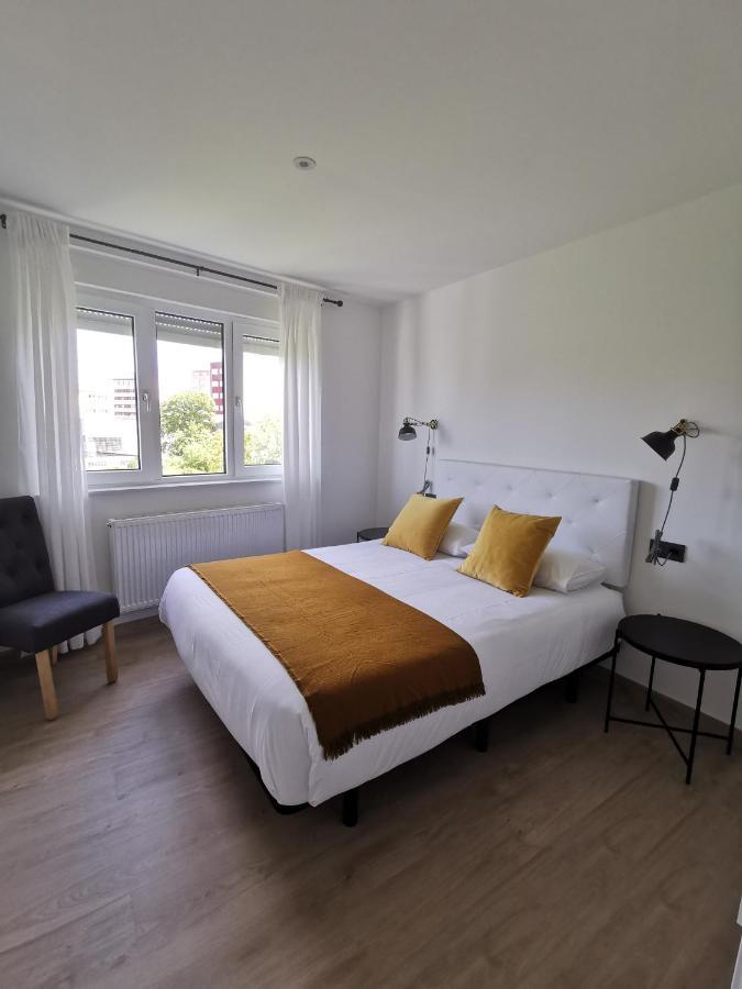 Apartamentos Seijo บีญัลบา ภายนอก รูปภาพ